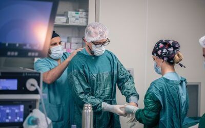 Over 7,000 nurses go on strike, crippling NYC hospitals