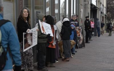Elderly pro-lifers face federal charges for blocking abortion clinic door