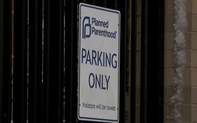 Christian group sues over city ordinance prohibiting protests outside abortion clinics