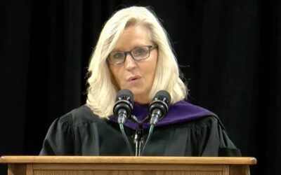 Liz Cheney booed, graduates turn their backs during commencement speech at liberal Colorado College