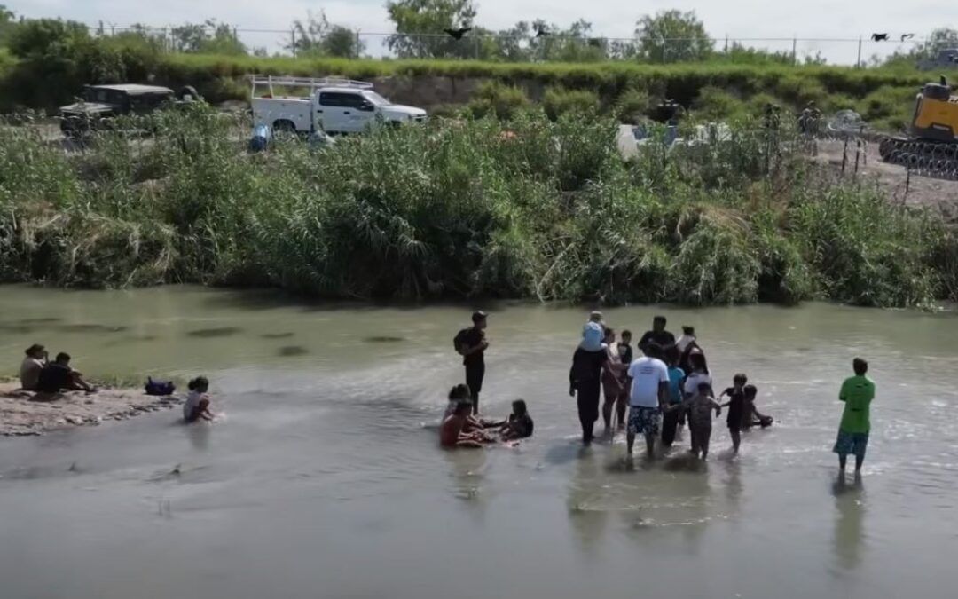 Mexico developing ‘alert button’ app for migrants getting arrested by ICE