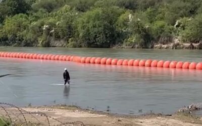 Court says Abbott can keep border buoys for now