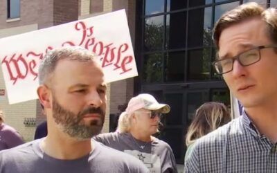 Exclusive: Court upholds Texas dad’s free speech claim against school board that had him arrested