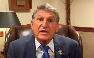 Dem officials are freaking out behind closed doors over potential third party bid, emails show