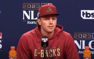 MLB pitcher appears to read Bible in dugout before taking mound in crucial Game 7 of NLCS