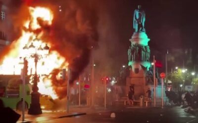 ‘Breaking point’: Dublin goes up in flames after alleged migrant stabs children, gov’t/media complex blast ‘far-right’ protests