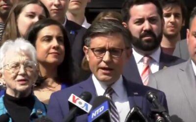 Speaking at Columbia University, House Speaker Johnson calls on school’s president to resign