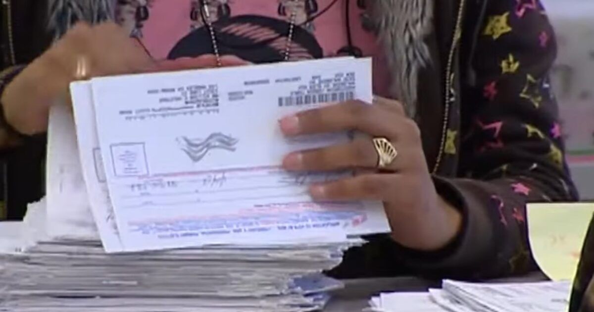 U.S. Supreme Court to hear mail-in ballots case Monday - The Daily Bo ...