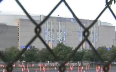 Chicago clears jail space, boards up businesses bracing for possible protests during DNC