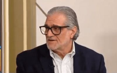 Leftist pop diva’s dad endorses ‘patriot’ Trump