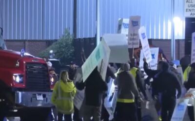Business groups want Biden to intervene in worker strike at ports