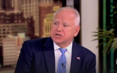 ‘The View’ co-host gives Walz chance to clean up Harris’ answer on what she’d do differently from Biden