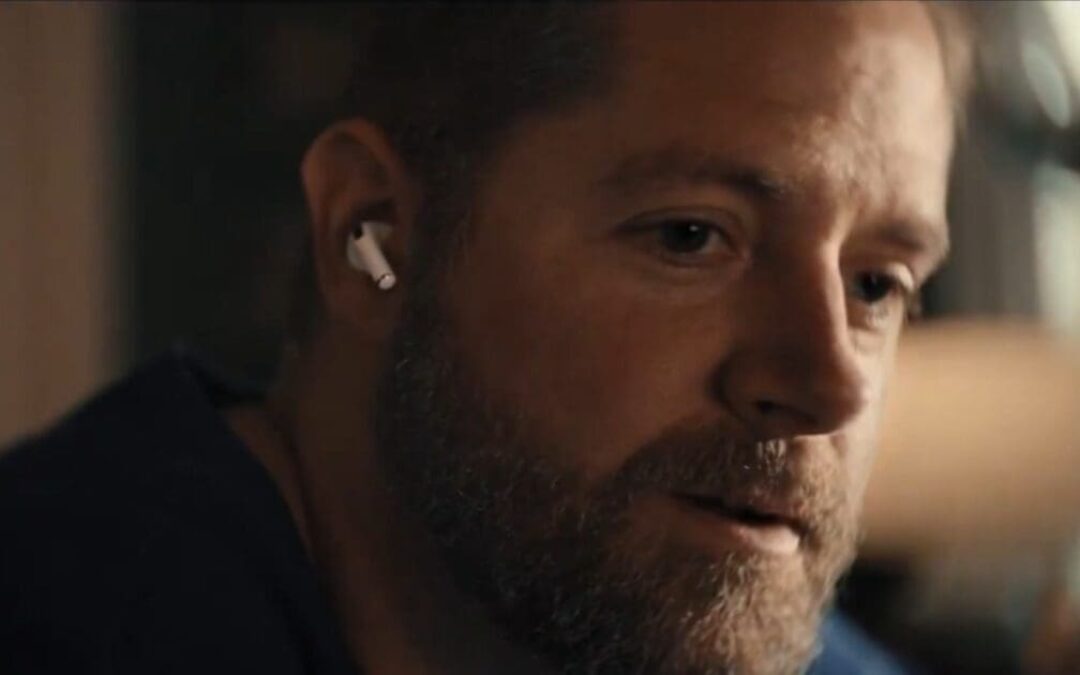 Apple’s emotional ‘family oriented’ ad earns praise from viewers: ‘Very well done here. More of this.’