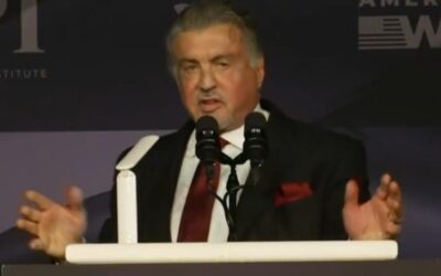 Sly Stallone’s epic introduction of Trump at huge Mar-a-Lago gala where Trump makes lib-triggering proposal