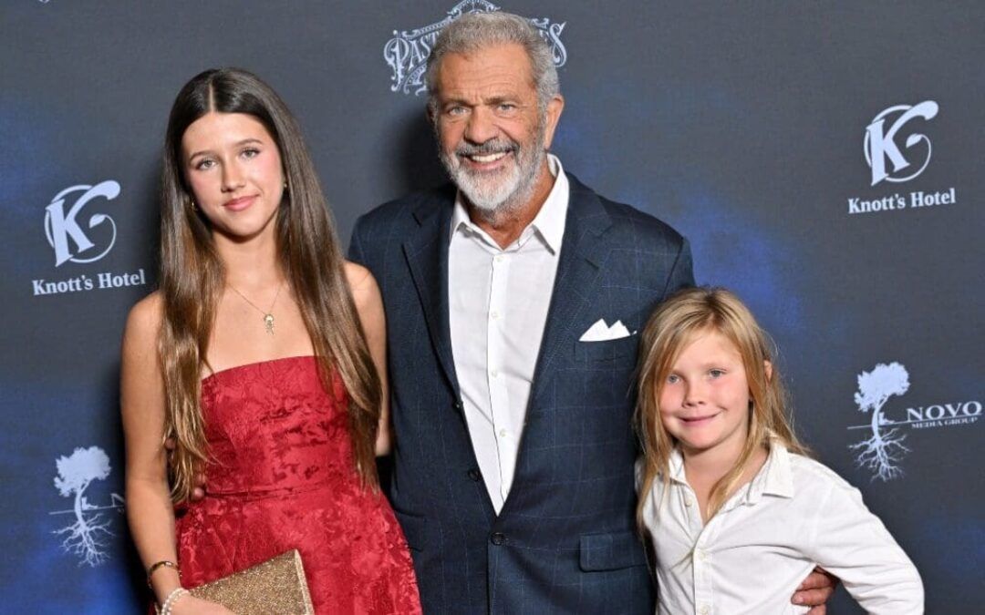 Mel Gibson visits Mar-a-Lago, calls out ‘wolves in sheep’s clothing that prey upon our young’