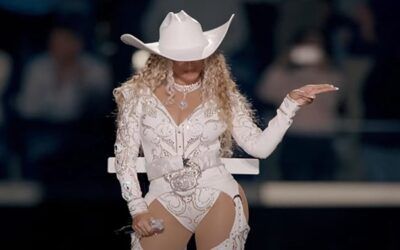 Beyoncé’s ‘ridiculous’ gesture during NFL half-time show earns mountains of mockery