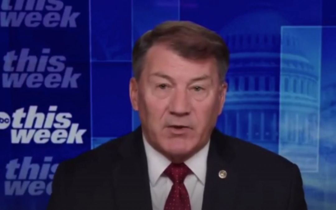 GOP Sen calls FBI Director Wray ‘a good man,’ says he has ‘no complaints’ about his job performance