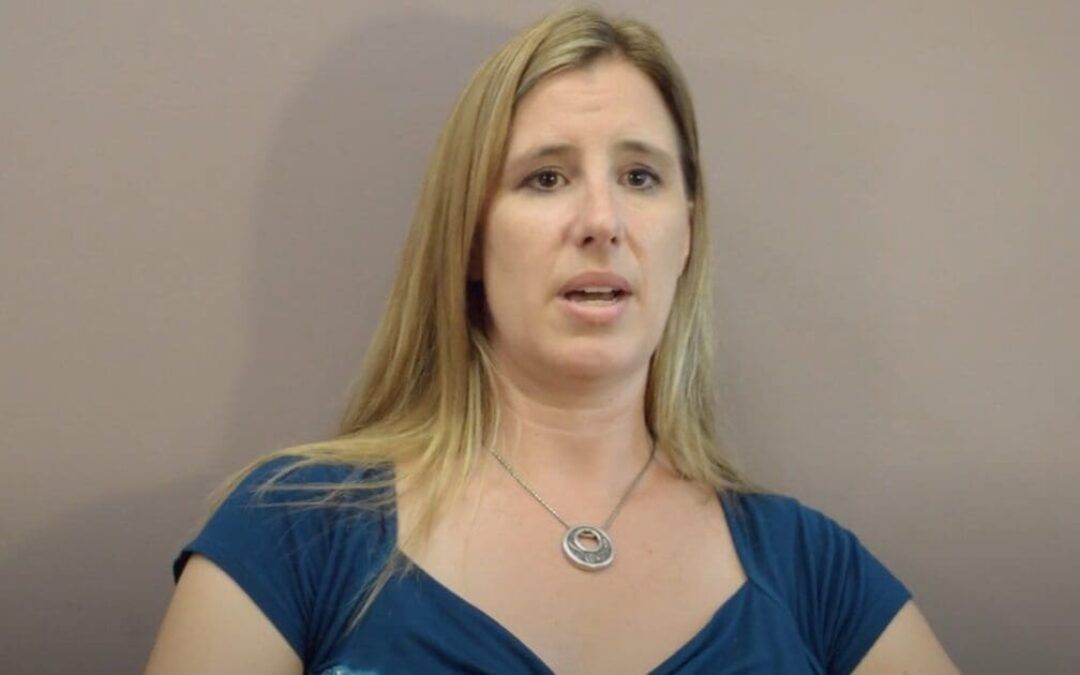 Doc hit with medical negligence lawsuit, accused of pushing young girl to transition