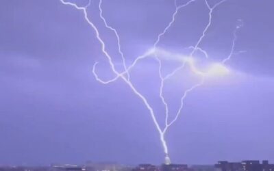 Videos of lightning striking several important US structures on NYE has X buzzing