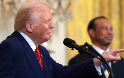 So awkward: Trump introduces Pfizer CEO at intimate White House event and LOUD boos fill the room