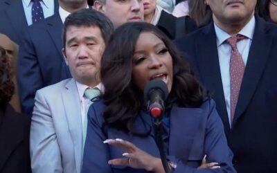 Jasmine Crockett goes full ghetto as Dem lawmakers threaten Trump, Musk at crazed rally