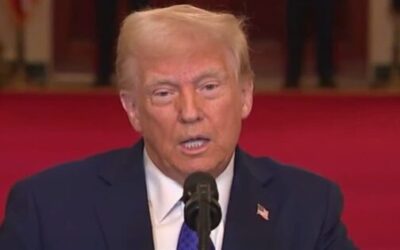 Trump plays chess while his opponents play checkers