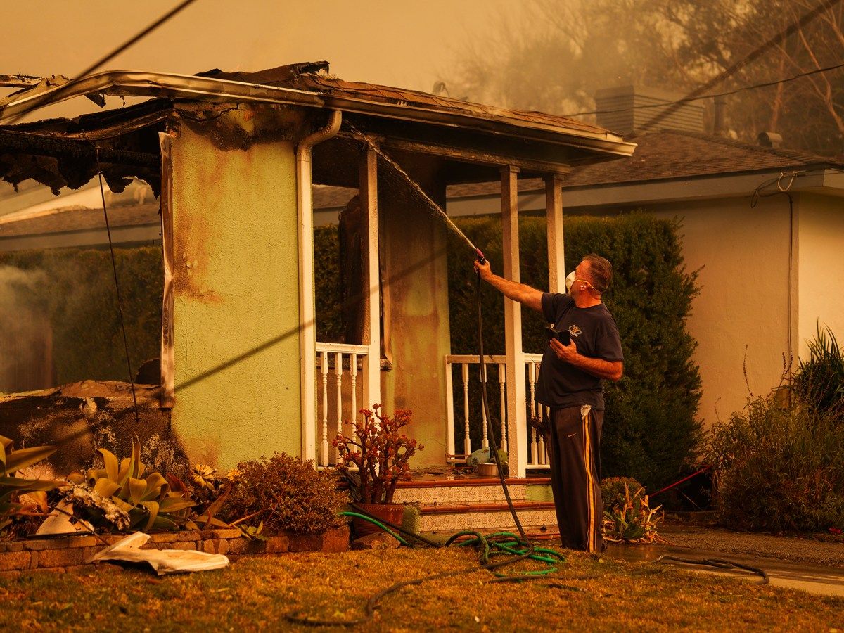 California insurance commissioner meets privately with State Farm, hopes to make rate hike decision within two weeks