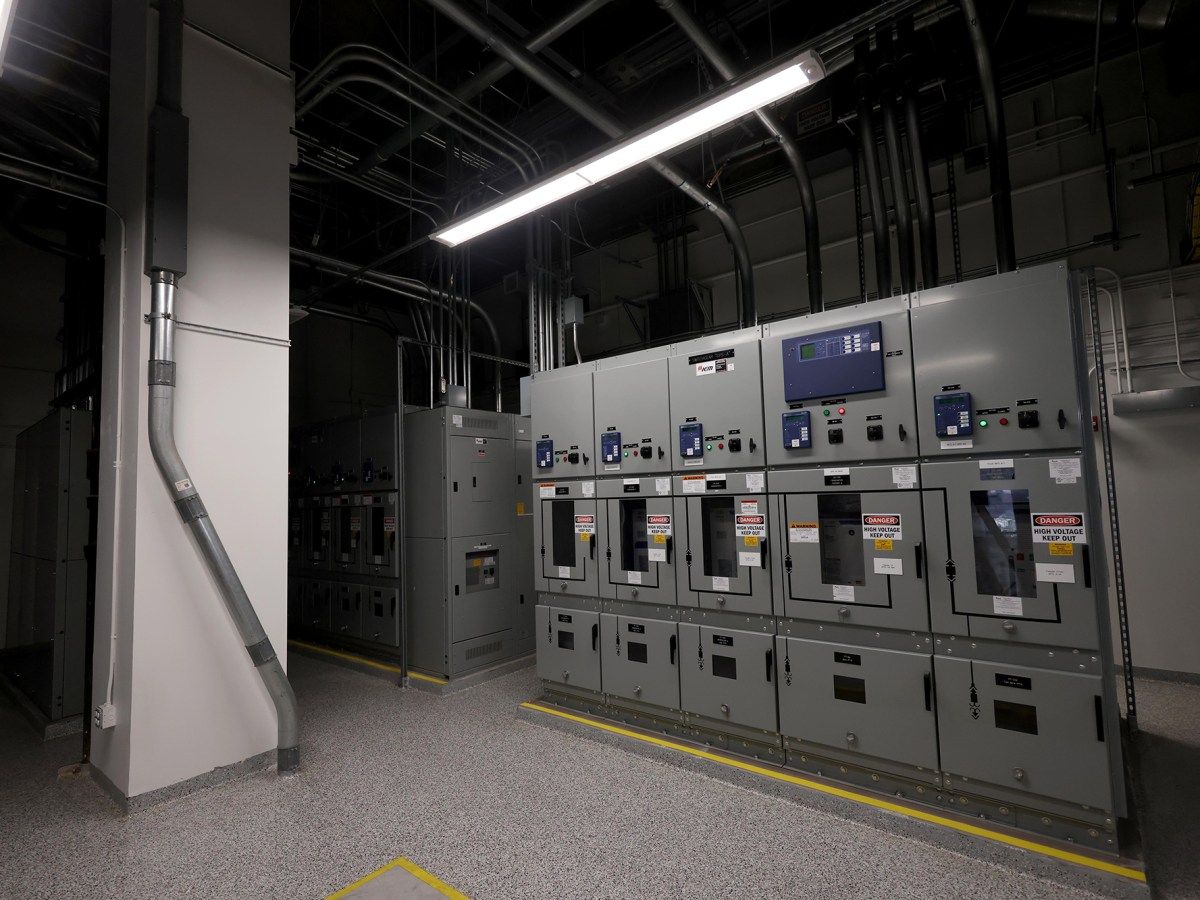 Crackdown on power-guzzling data centers may soon come online in California