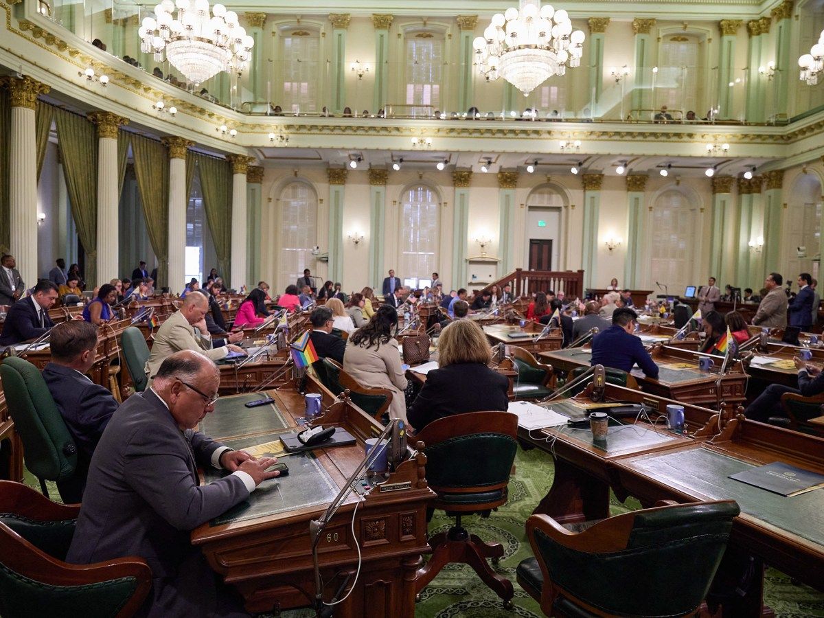 Do outgoing legislators ‘shop’ for lobbying jobs in final weeks of the session?