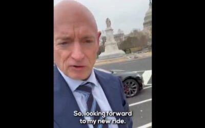 ‘Bold and brave’ Dem senator dumps Tesla to protest Elon Musk