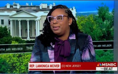 Indicted Democrat rep offers weak defense when asked if she shoved officer