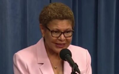 In L.A. mayor’s race, Karen Bass is vulnerable but she’ll be tough to topple