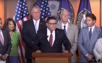 Dem lawmaker allegedly gave violent mob ICE agent’s business card