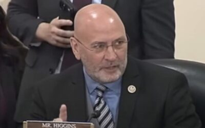 Stuff just got real: GOP House panel approves Epstein motion!