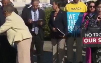 Elderly Democratic lawmaker can’t walk a few feet without help