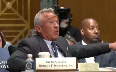 RFK Jr. Accuses Elizabeth Warren point-blank of being shill for big pharma