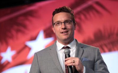 DOJ charges suspect with sending death threat to Benny Johnson