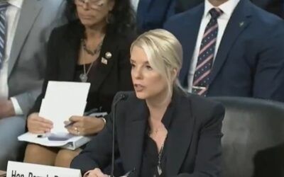 Watch Bondi obliterate smug senator trying to smear Trump with half-naked photos claim