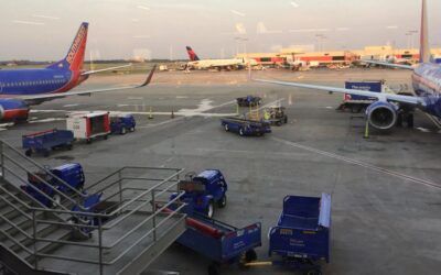 Airports report five-hour lines as airlines call on Congress to fund DHS