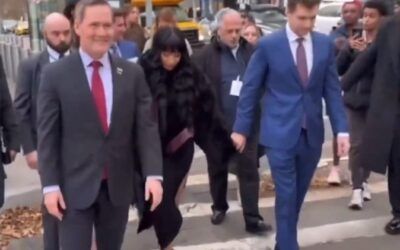 Trump adviser offers polite gesture for superstar rapper. Reporter jumps to salacious conclusion.
