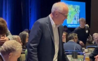 As federal probe widens, Gov. Walz tells Seattle crowd he’ll welcome more Somalis