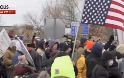 Retired NYPD inspector tells Minneapolis police chief to ‘step up and be a cop’ as city descends into ‘chaos’