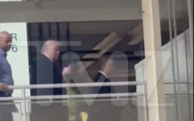 ‘F*ck you!’: Trump gives bird to heckling worker during auto plant tour