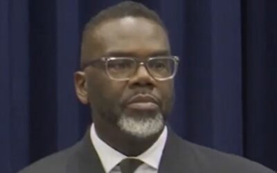 Mayor Brandon Johnson insults Clarence Thomas in the most ignorant way