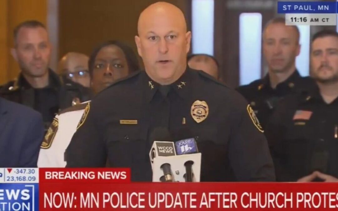 Police chief claims ICE agents drew a weapon on his officer … who hesitated to identify self