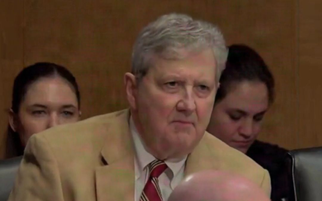 John Kennedy visibly irked as he grills witness over why agency allowed debanking of conservatives