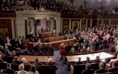 Trump asks Congress to stand if their duty is to American citizens: Guess who didn’t stand?