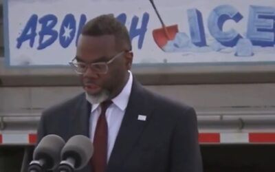 Chicago mayor rolls out ‘Abolish ICE’ snowplow days after brutal killing
