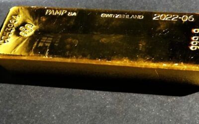 States stockpile gold bars to hedge against inflation