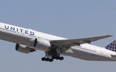 Flight grounds after someone tried to open door seven miles high